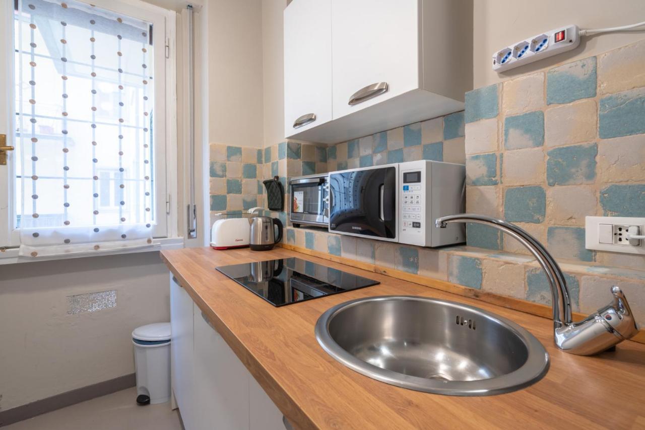 Elegante In Via Cavour Apartamento