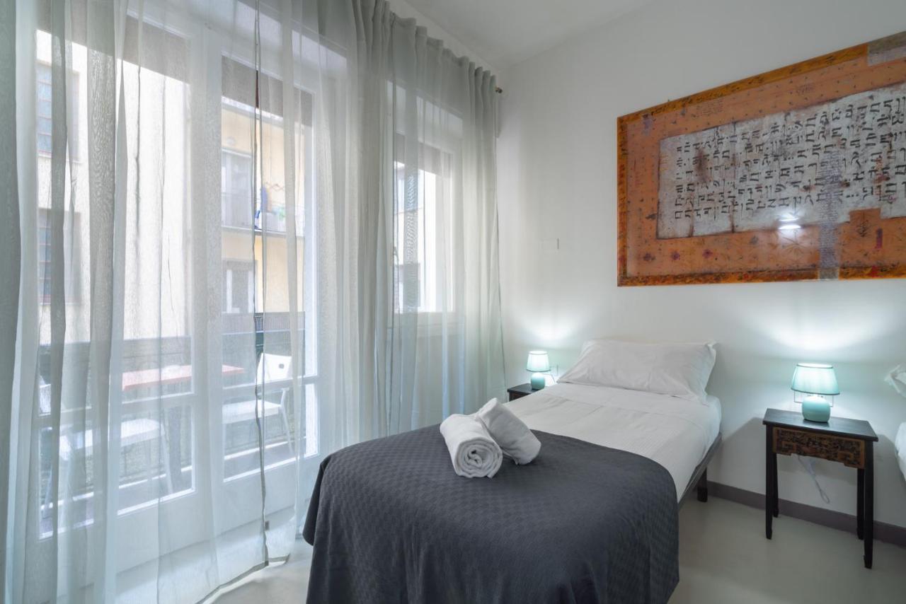 Elegante In Via Cavour Apartamento